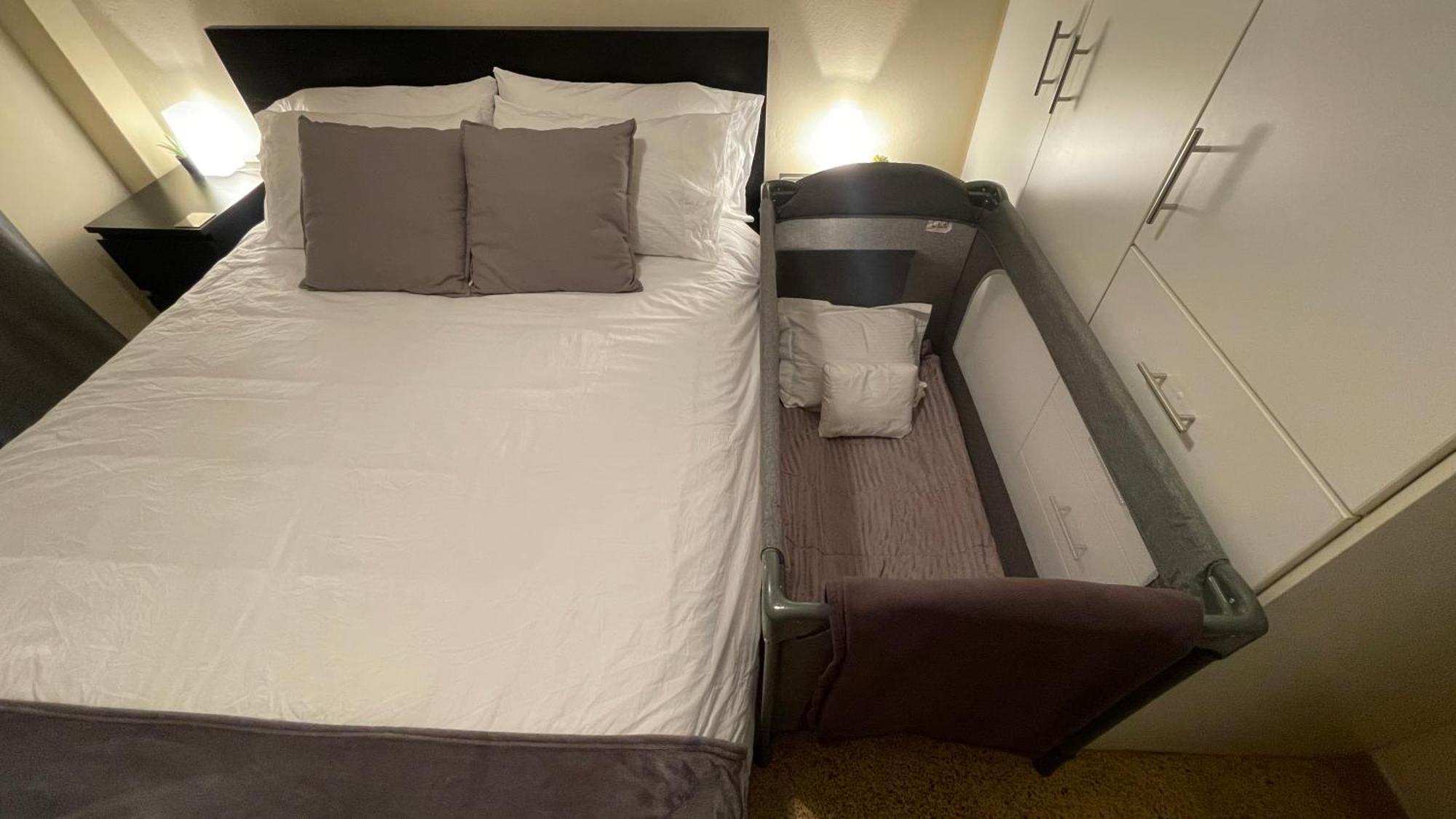 4 Newly Renovated Charming Apartments Steps From Panormou Metro Station Atenas Quarto foto