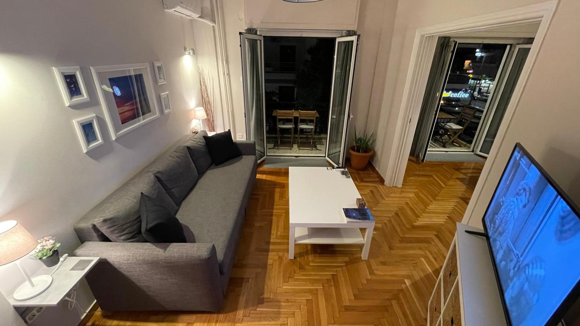 4 Newly Renovated Charming Apartments Steps From Panormou Metro Station Atenas Quarto foto