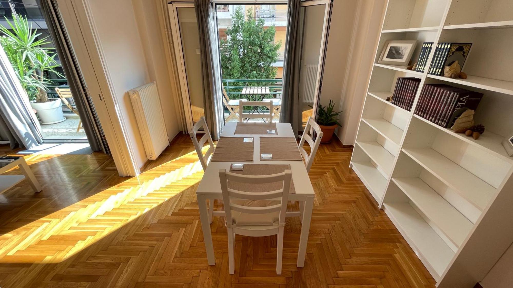 4 Newly Renovated Charming Apartments Steps From Panormou Metro Station Atenas Quarto foto